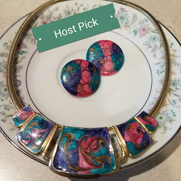 Vintage Jewelry - 🆑Clear-5/$25- 🎉HP🎉 80's Vtg. Choker & Earrings